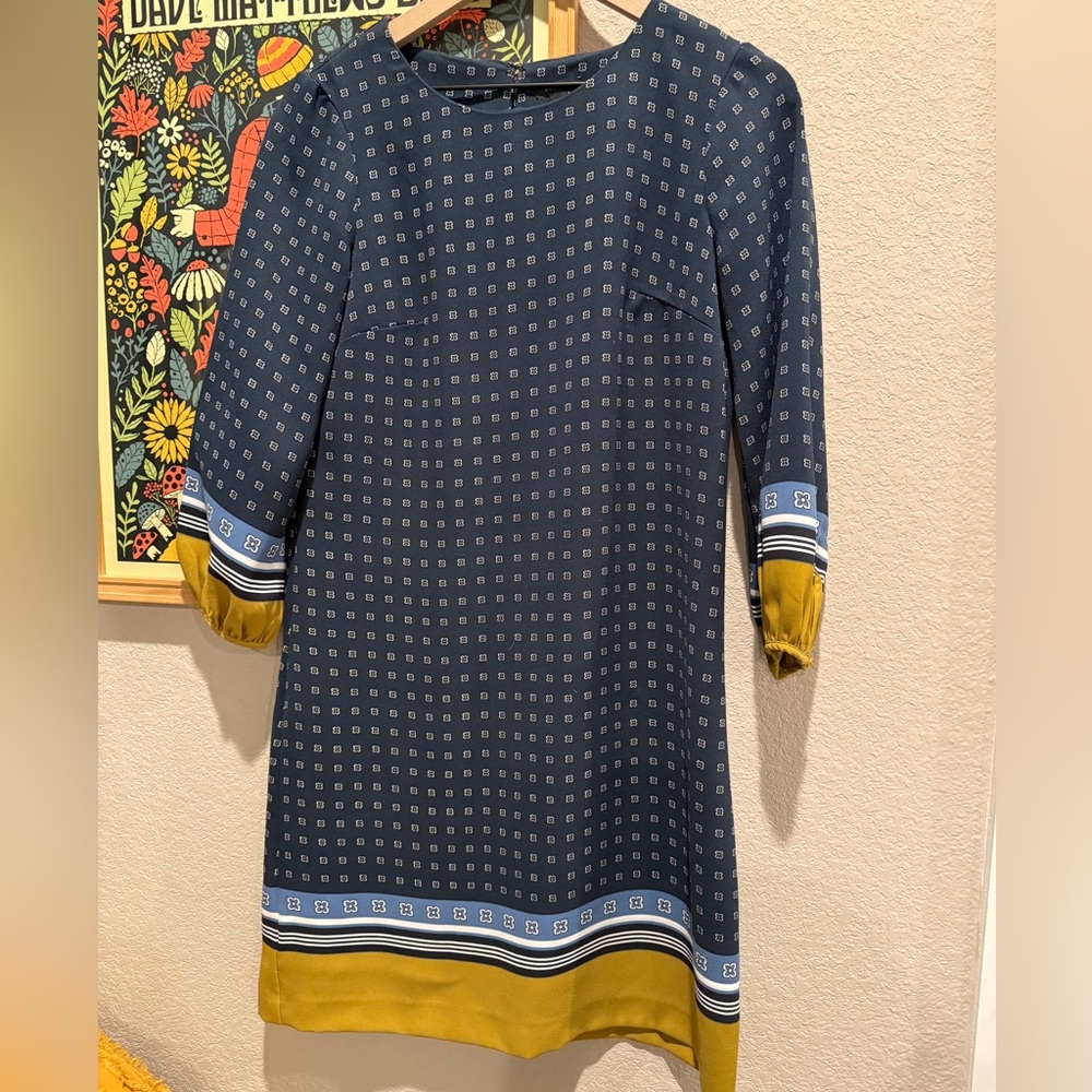 Elegant Navy and Gold Patterned Dress